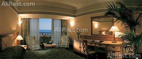 Amathus Beach Hotel 18
